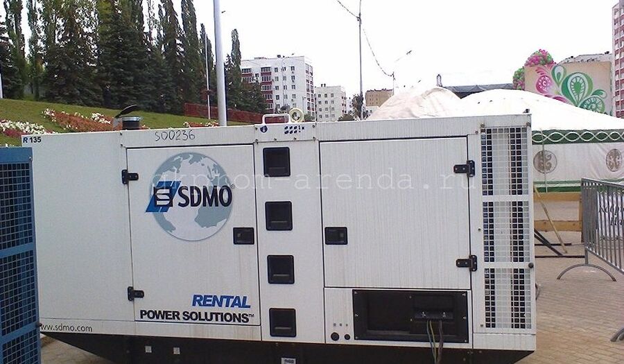 Аренда генератора SDMO R-135